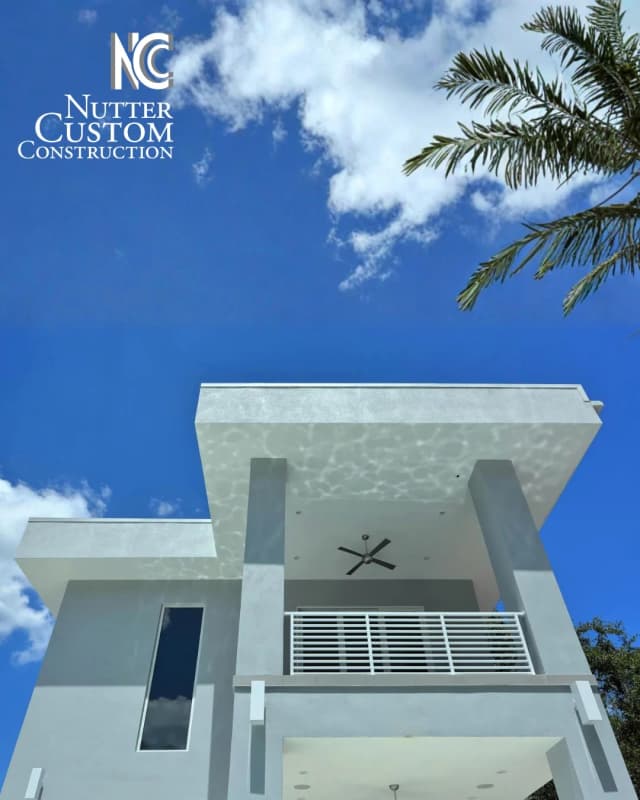 Modern design, right in the heart of Sarasota. ✨